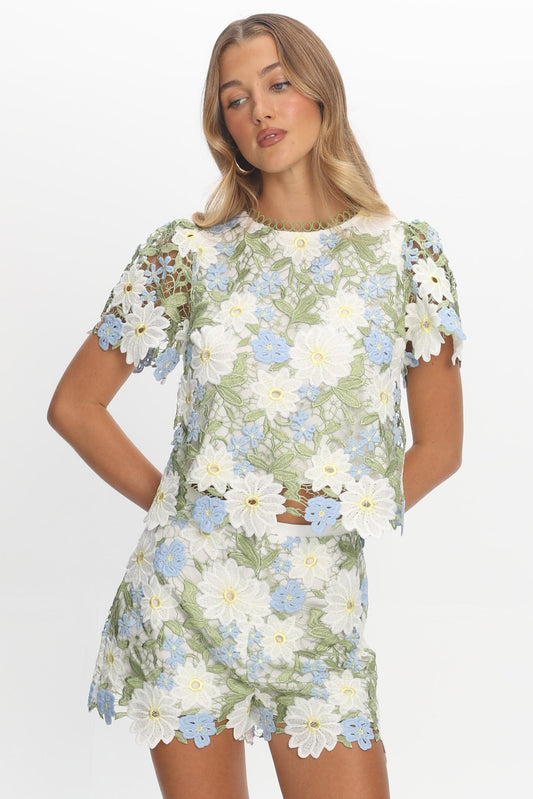 Heatwave Embroidered Shorts Floral Green